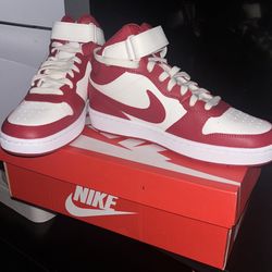 Nike red/white