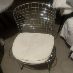 4 Metal Silver Chairs With Leather Seats 