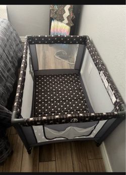 Play pen