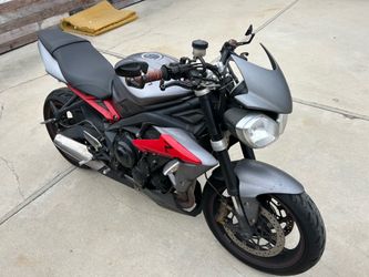 Project Bike - 2013 Triumph Street Triple R