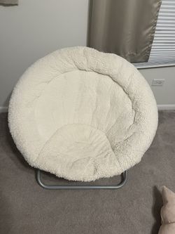Pottery Barn Teen Hang a round chair
