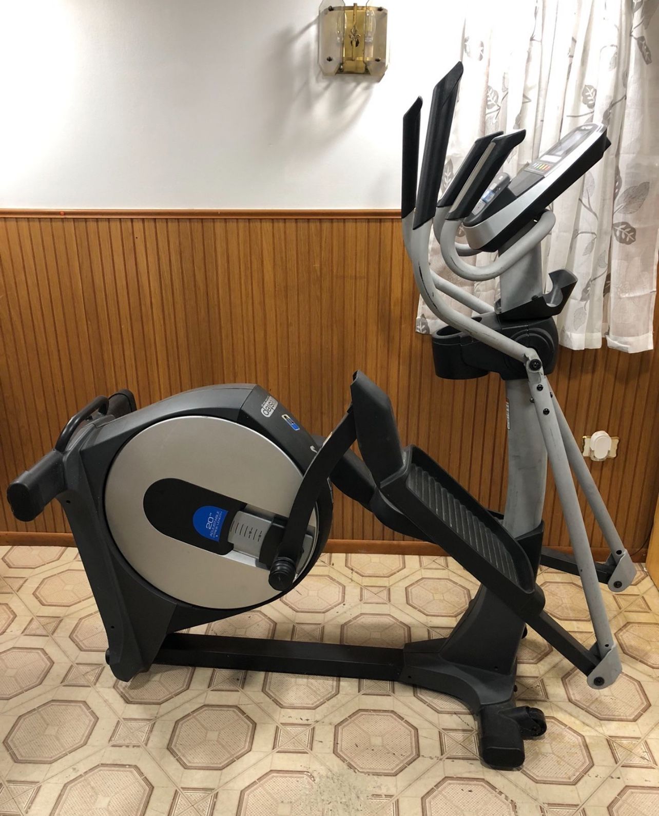 ProForm 10.0 CE Elliptical Cross Trainer