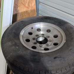 8 Lug Wheels/Tires