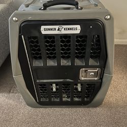 Gunner Kennel (Like New)