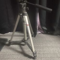 Ambico V-0552 Tripod 