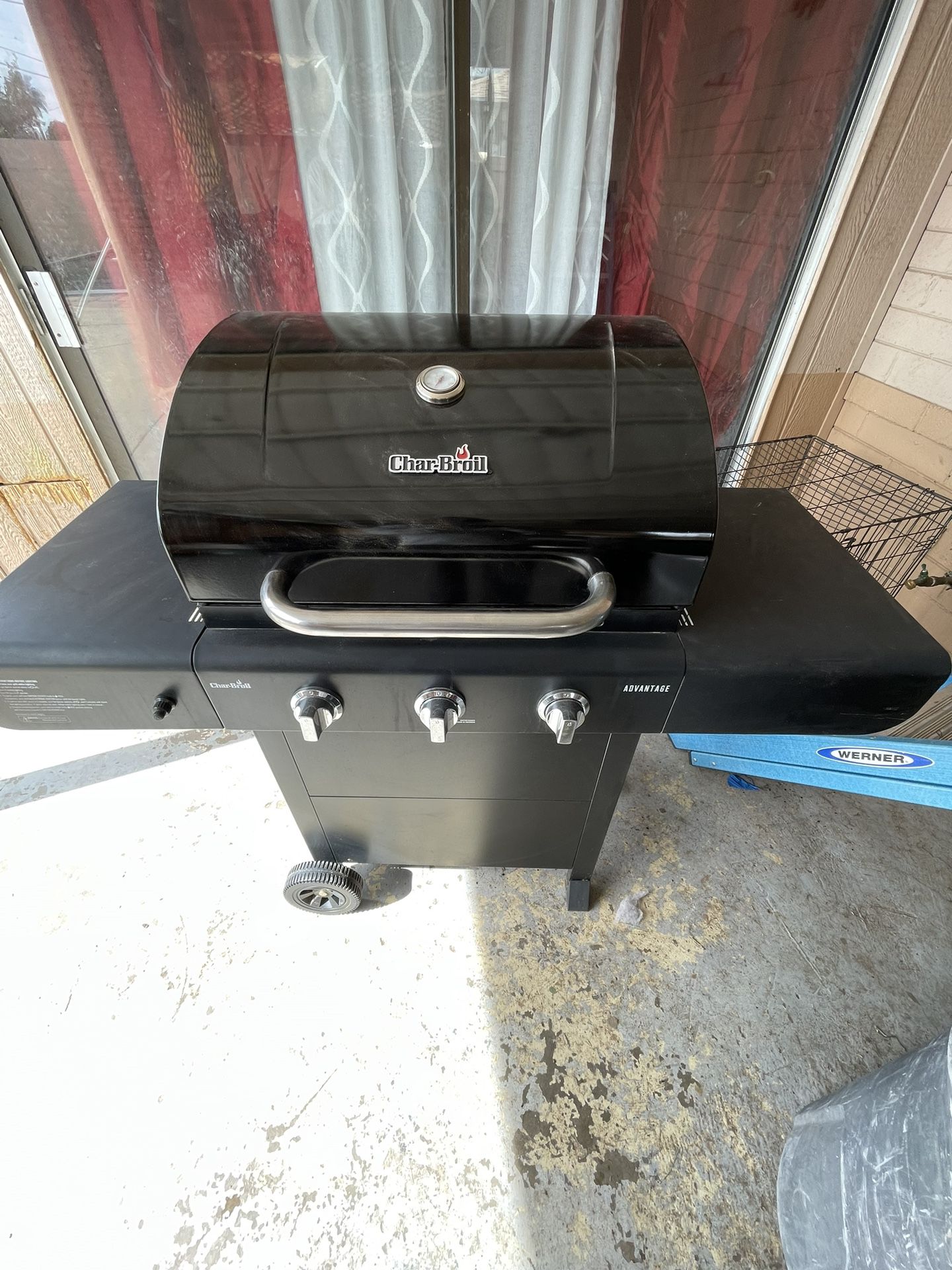 Propane Bbq Grill Good Condition Clean 3 Burners Igniter Working Great. 