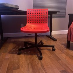 Office Chair (NEED GONE) 