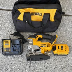 DeWalt 20V Max XR Cordless Jig Saw Kit