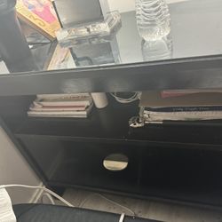 Side Table With 1 Drawer And Storage Space 