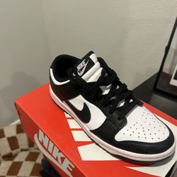 Women’s Nike Dunk Low 