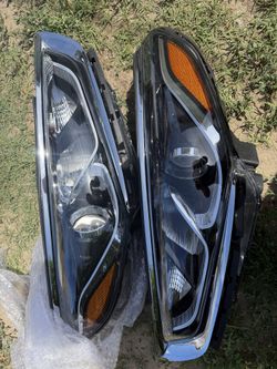 headlight assembly for a 2015-2017 Hyundai Sonata.