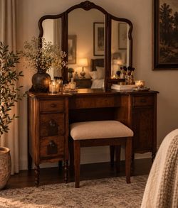 Wood Vanity Stool with Upholstered Seat