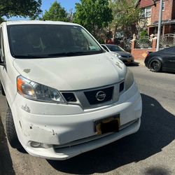 2014 Nissan Nv200