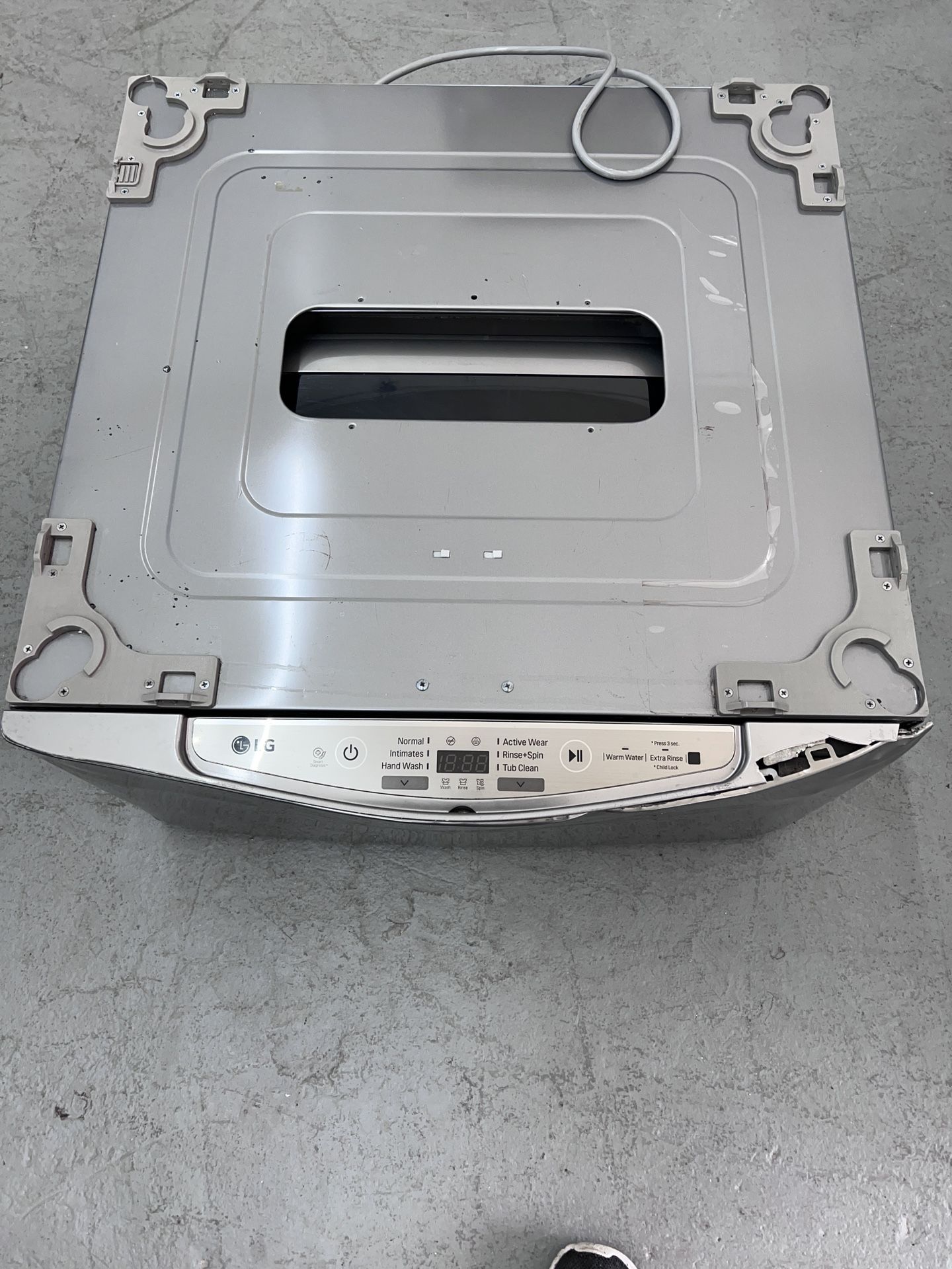 LG SideKick 1.0 Pedestal Washer