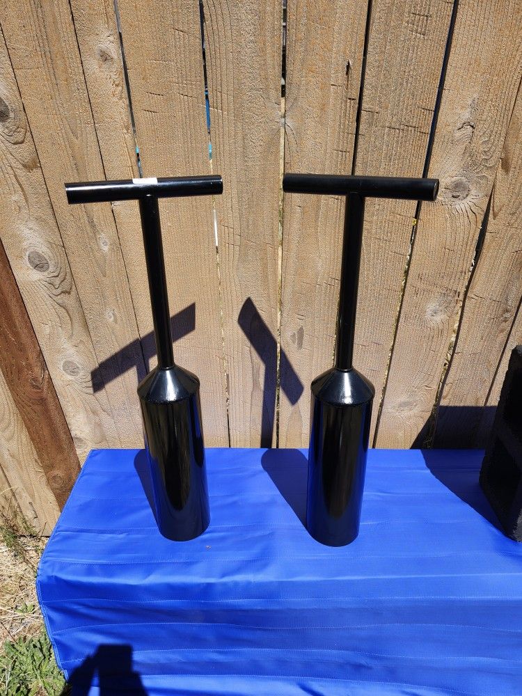 2 DANIELSON 31" ANODIZED ALUMINUM CLAM GUNS IN LIKE NEW CONDITION
