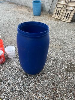 Plastic drums 55 gallon (2)
