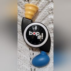 Bop It Mini 2014 Hasbro Gaming Small Electronic Games Travel Game Tested Works 