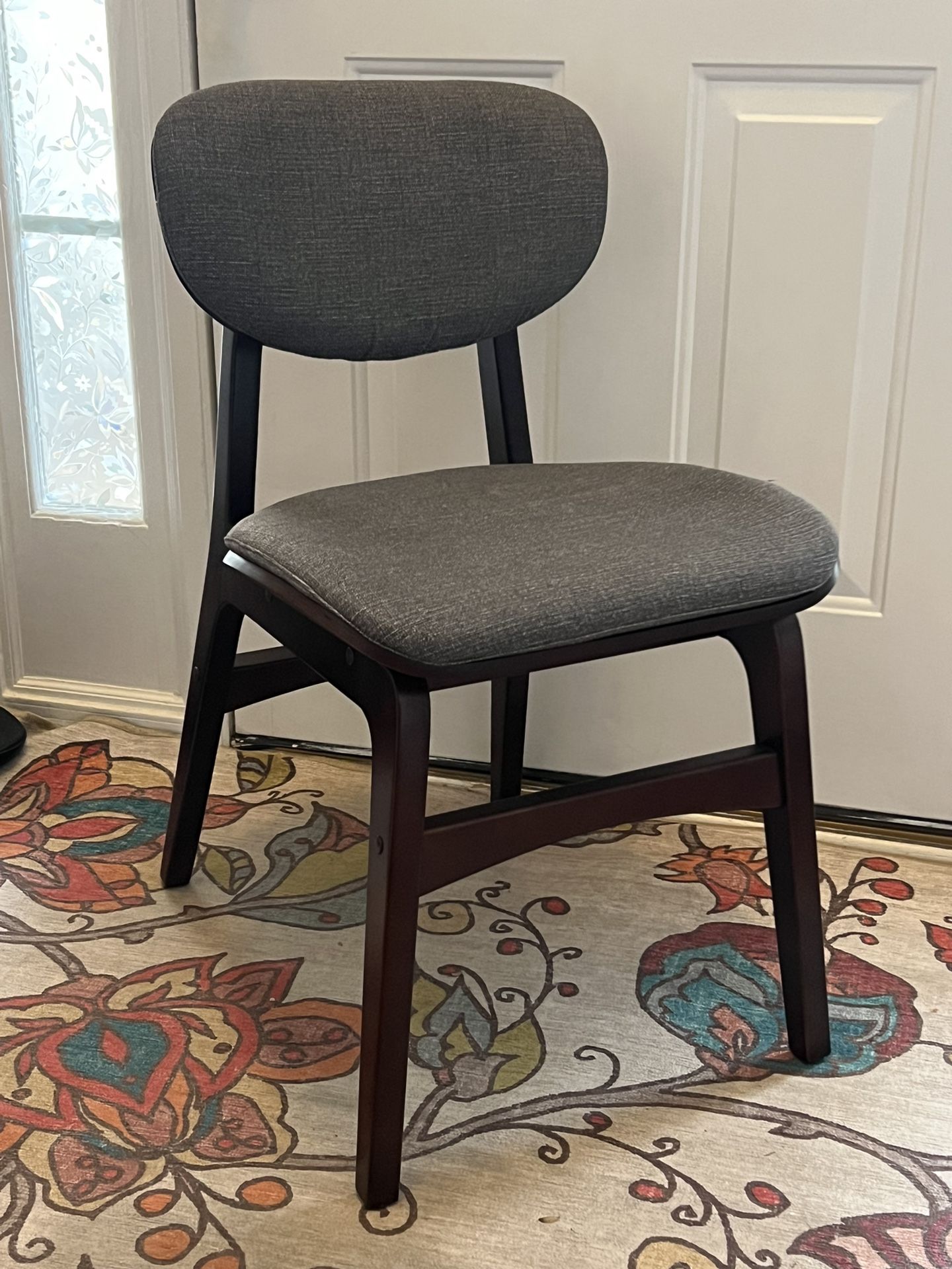 Levity Brand Dining Chairs & Table