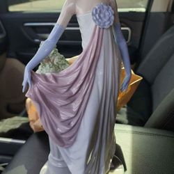 Lladro 5283 Porcelin Figurine