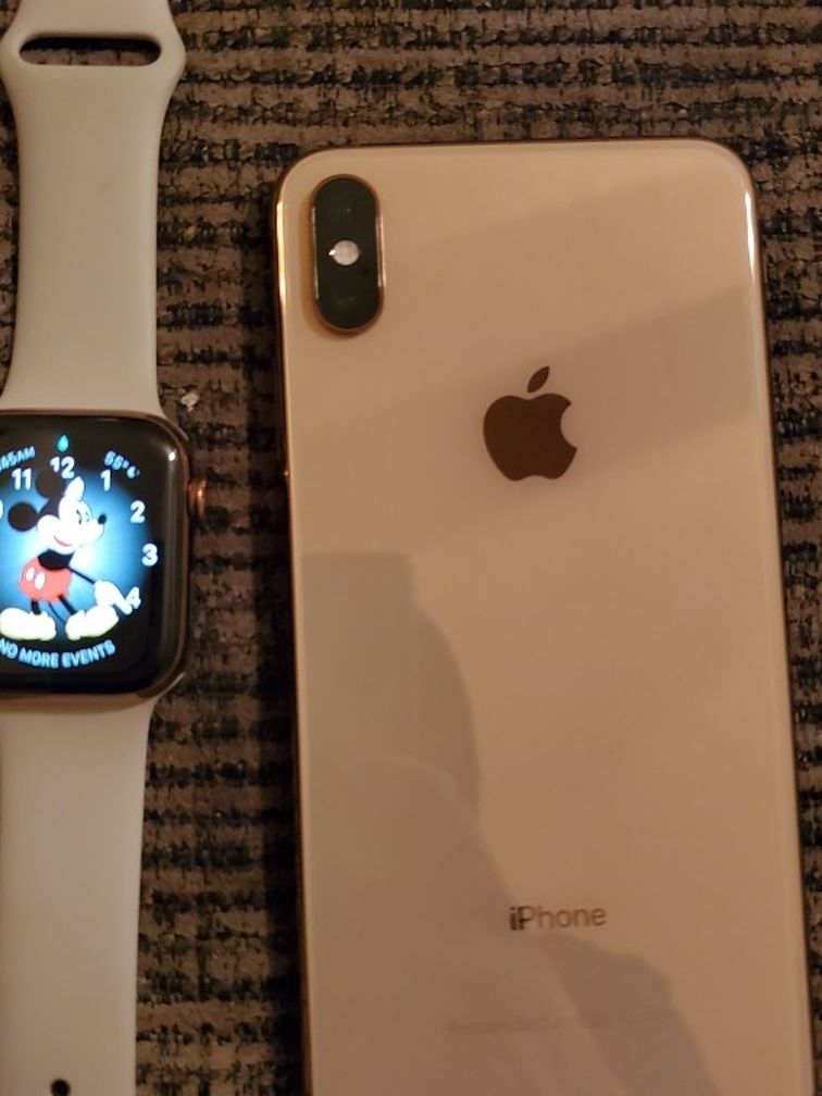 Apple Bundle UNLOCKED IPHONE XS Max 64 &Iwatch Series 4