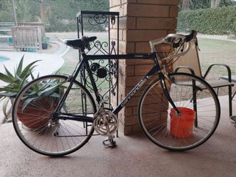 1999 58 cm Cannondale R300 Road Bike immaculate condition like new