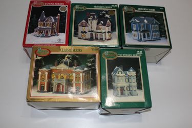 Dickens Collectables Vintage Lighted Porcelain Houses Christmas Lot/Set of 5