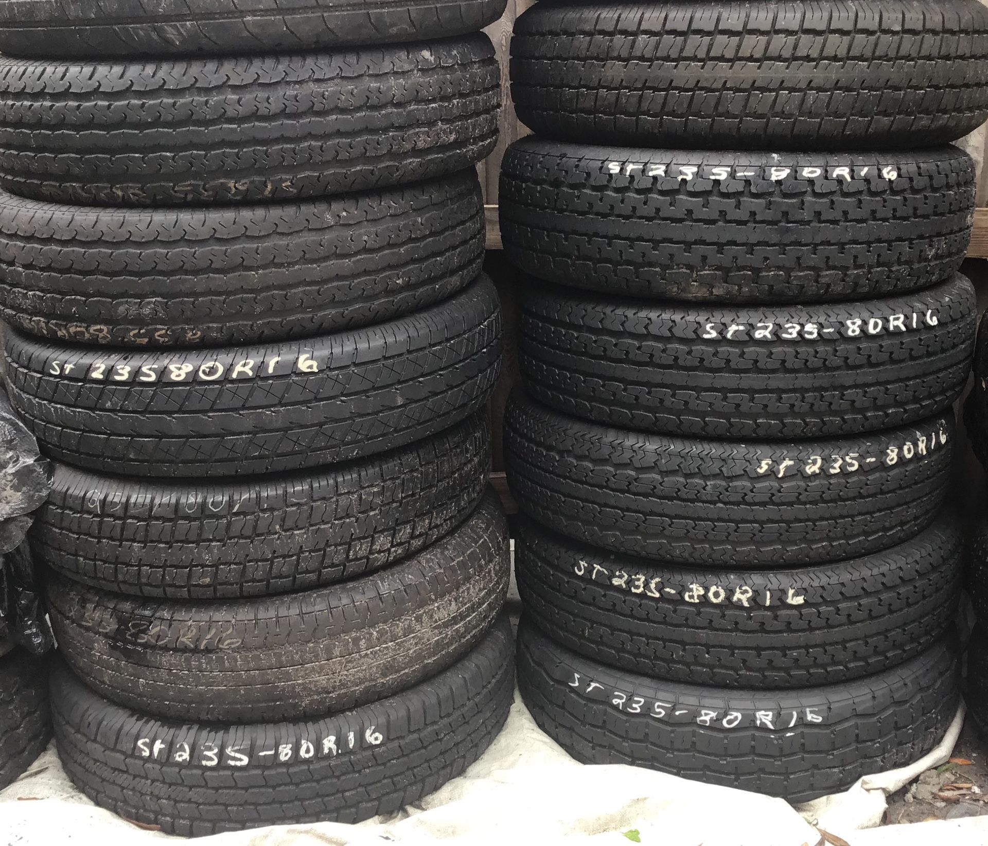 Used ST235/80/r16 Trailer Tire Sale