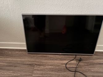 LG 47” smart tv (47LB6100)