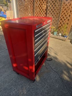 Tool box craftsman