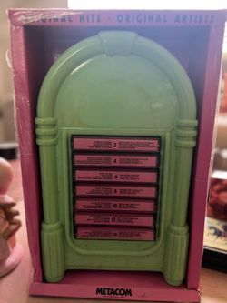 Metacom Audio Publishing Group jukebox-shaped cassette tape holder