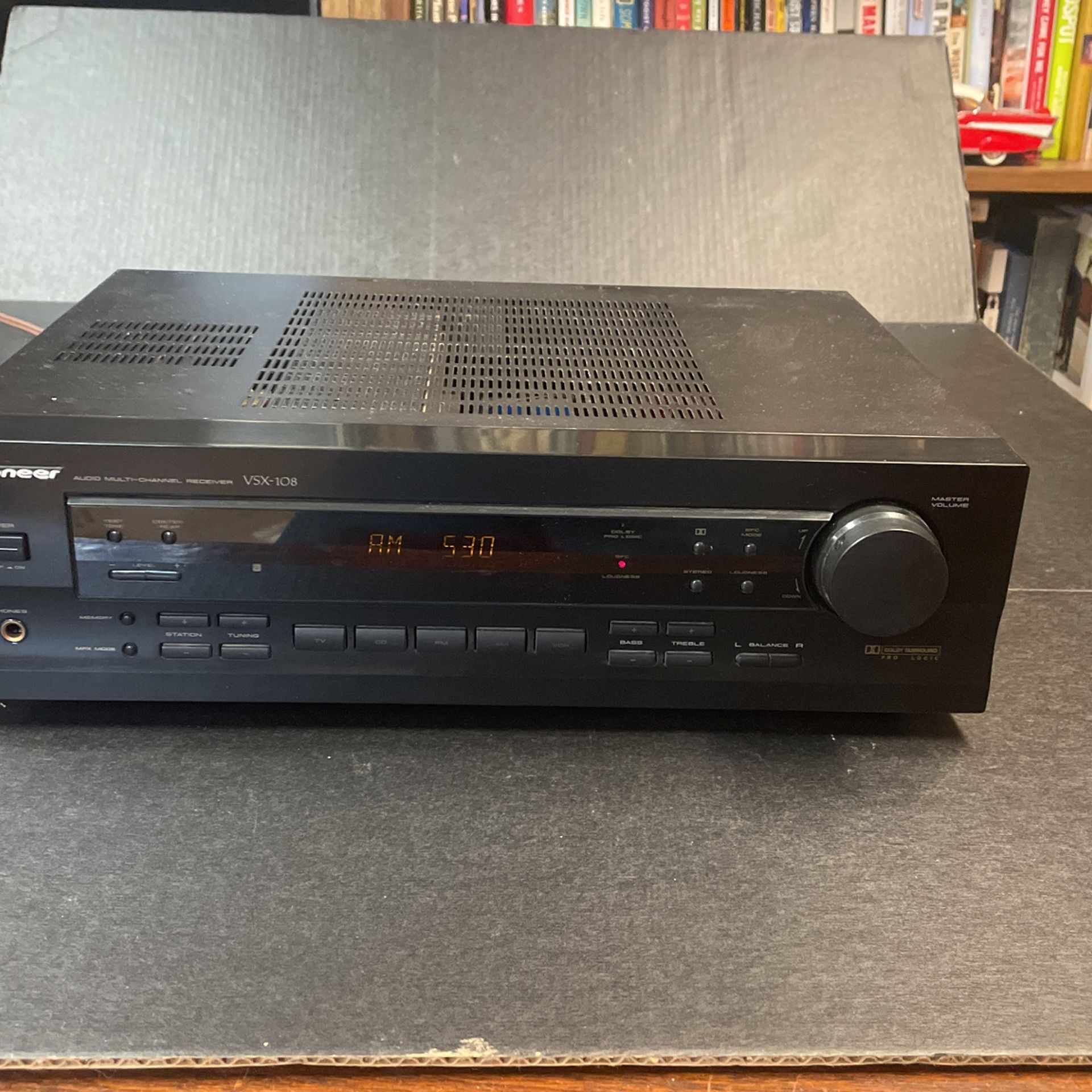 Pioneer VSX-108 AM-FM Receiver
