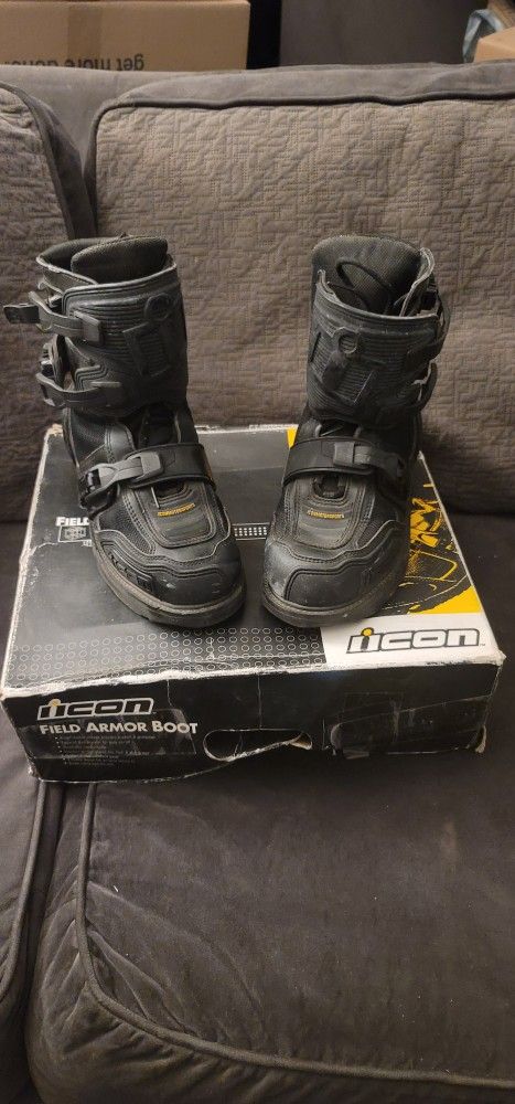 Motorcycle gear By Ucon