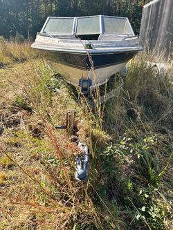 1995 Bayliner 19’ open bow needs upholstery