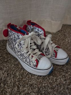 Hello Kitty Heelies