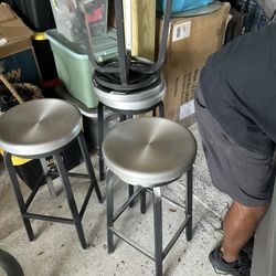 Aluminum Table And (4) Stools.outdoor/indoor.