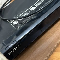 Sony DVD / Blue Ray Player 