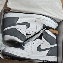 NEW Air Jordan 1 High Stealth Size 9 Mens