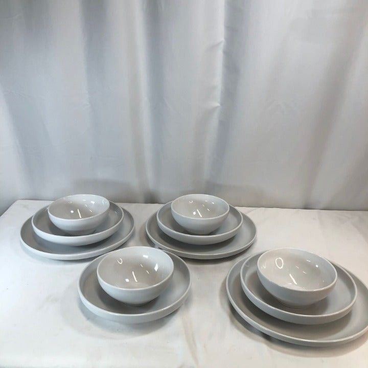 As is Overandback 11-piece Dinnerware Set “St Germain”