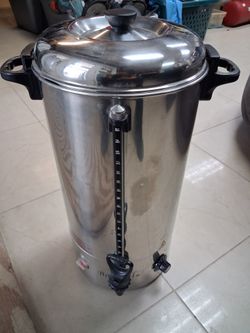 Boswell 20 Liter Water Boiler (Model PU-200S) is a 100-cup capacity stainless steel commercial hot water urn and dispenser rated at 120V and 1350W