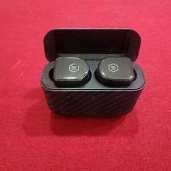 Master & Dynamics Earbuds 