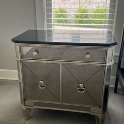 2 Matching Mirrored Nightstands Black Marble Top