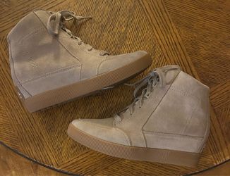 Sorel: Out N About Wedge Boots Women's Waterproof Suede Sneaker Taupe Size 8.5