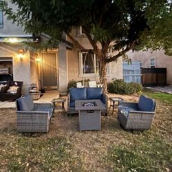 Brand New Inside Boxes Patio Furniture Set Outdoor Patio Furniture Fire Pit Propane Patio Swivel Rocking Chairs πππππ