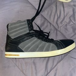 Dolce & Gabbana men’s ankle boots. Grey and black. Laced. Very good condition