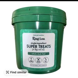 Bucket of King Lou duck feet (Natures Tooth brush)