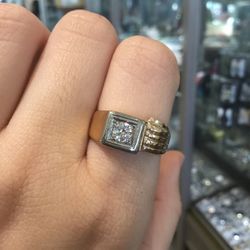 14K Gold Men’s Fashion Ring With Diamonds 