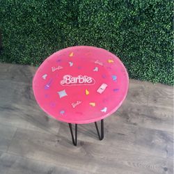 Barbie Kids Table