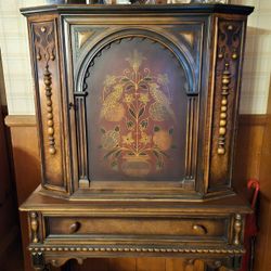 Berkey And Gay Vintage China Cabinet