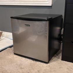 Mini Fridge + Freezer