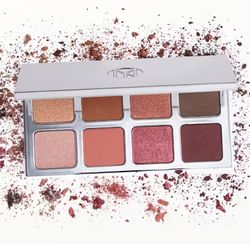 IL Makiage Color Boss Master Eyeshadow Palette in Treat Yo Self. New in box!